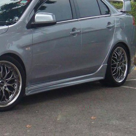 Накладки на пороги "Zodiak" для Mitsubishi Lancer X (2007-2016) купить недорого с доставкой в Тюмень
