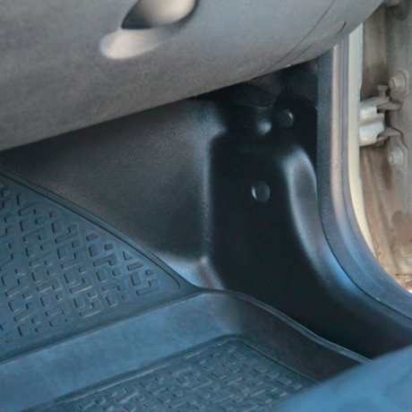 Накладки на ковролин передние "АртФорм" для Renault Duster (2011-2015 г.в.) 2 штуки купить недорого с доставкой в Тюмень