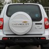 Чехол запасного колеса Chevrolet Niv@ с эмблемой Chevrolet купить недорого с доставкой в Тюмень