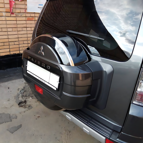Защитный бокс для запасного колеса Mitsubishi Pajero 4 купить недорого с доставкой в Тюмень