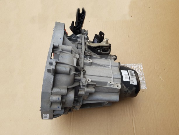 Механическая коробка переключения передач (МКПП 5-ст.) Renault JR5-514, двигатель К4М  1.6 16V, новая, оригинал 320106193R 8200934990 купить недорого с доставкой в Тюмень