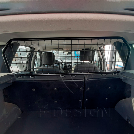 Ограждение для груза и собак Renault Duster купить недорого с доставкой в Тюмень