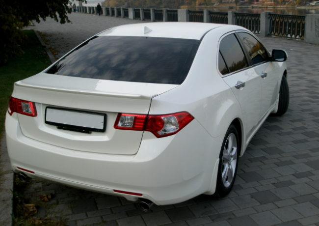 Лип спойлер на крышку багажника для Honda Accord VIII (2008-2013) купить недорого с доставкой в Тюмень