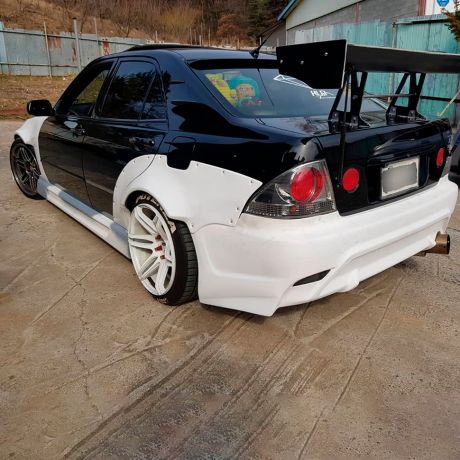 Задние фендеры "Rocket bunny style" +65mm для Lexus IS, Toyota Altezza купить недорого с доставкой в Тюмень